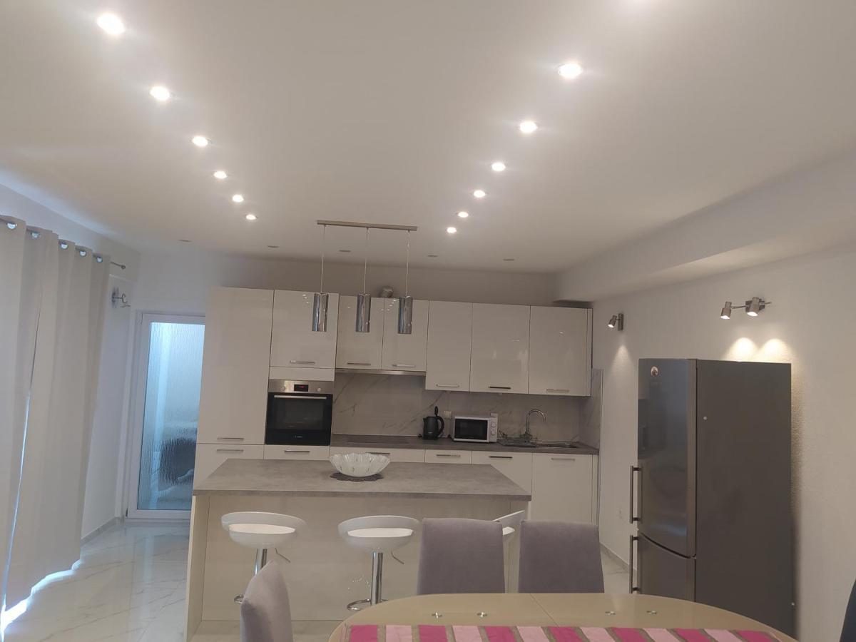 Apartmani Trubi 3 Vodice Exteriér fotografie