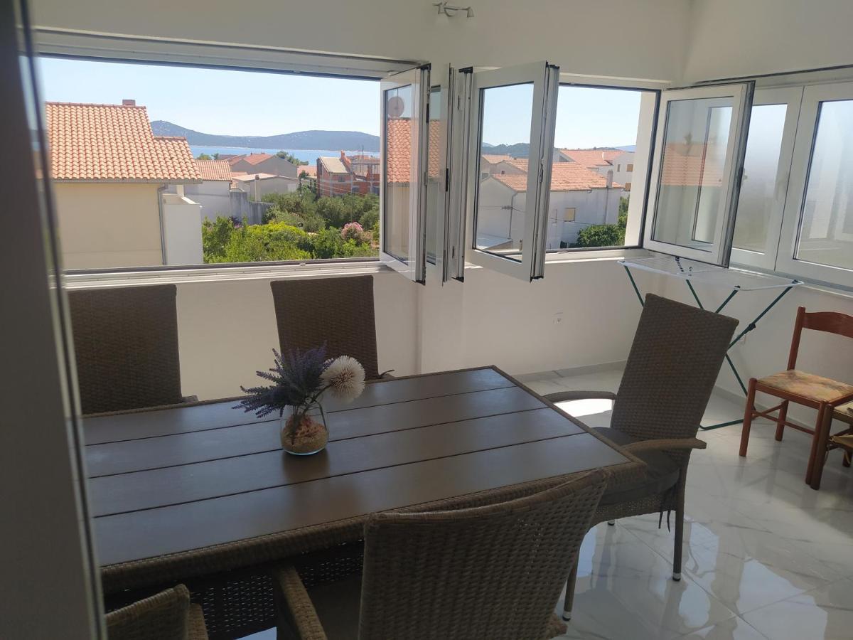 Apartmani Trubi 3 Vodice Exteriér fotografie