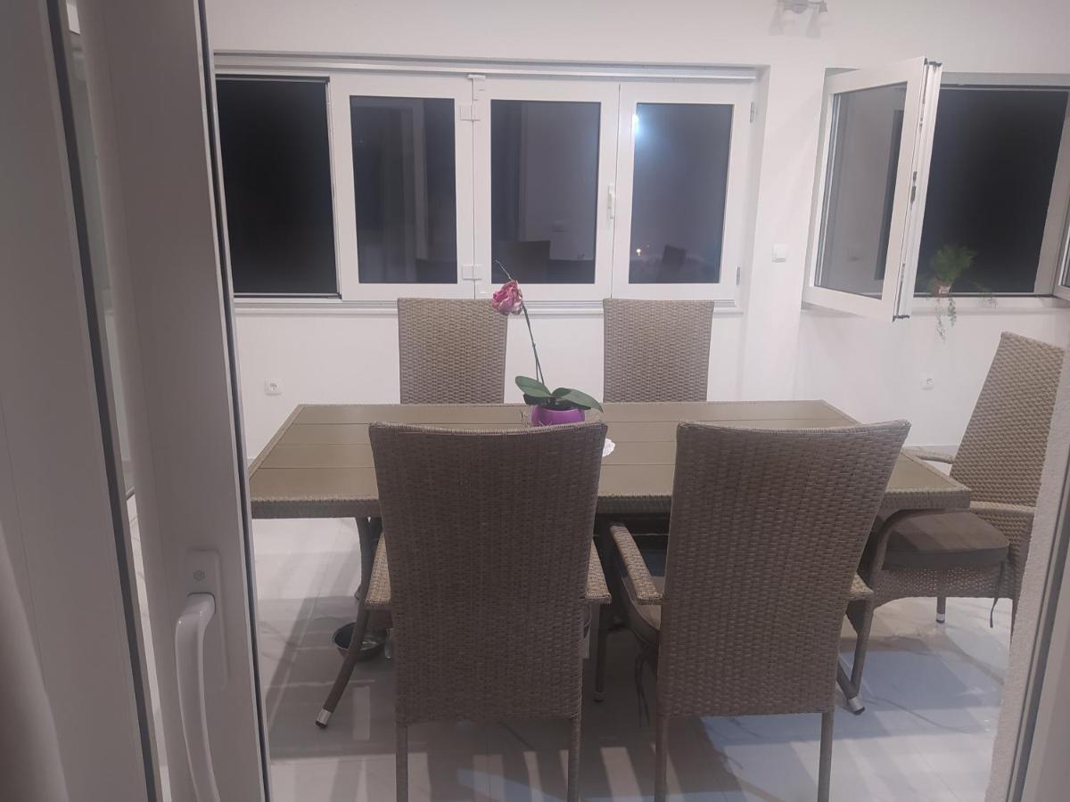 Apartmani Trubi 3 Vodice Exteriér fotografie